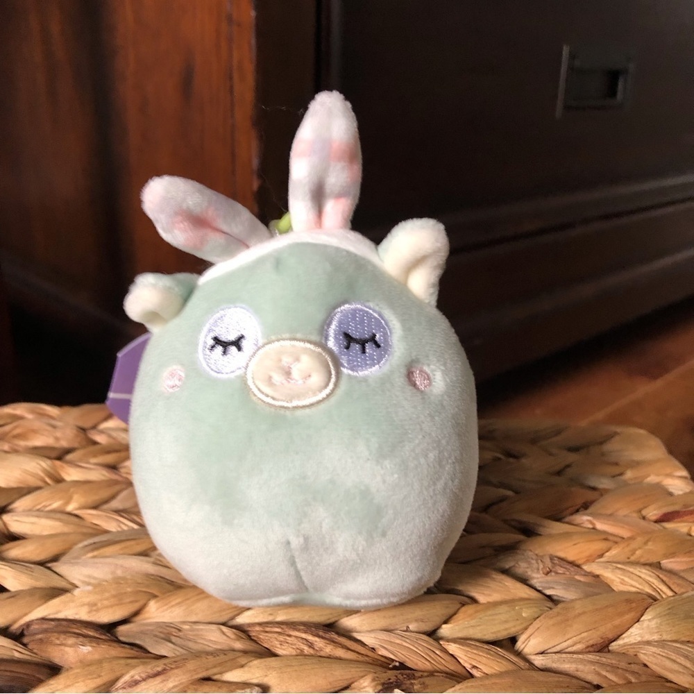Squishmallows Miley the Llama with easter bunny ears 3” clip